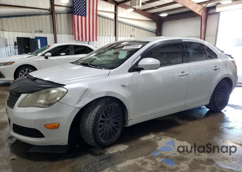 2012 Suzuki Kizashi Se z USA, uszkodzony, nr VIN JS2RF9A3XC6100827